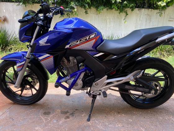 HONDA CB TWISTER HONDA CB TWISTER